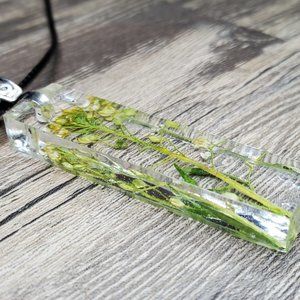 Dried/Pressed Wildflower, Botanical Resin Jewelry